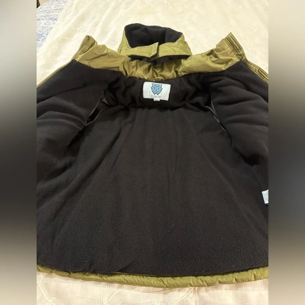 Whales Tail Girl’s Youth Olive Green Hooded Puffer Jacket, Sz medium, NWT.